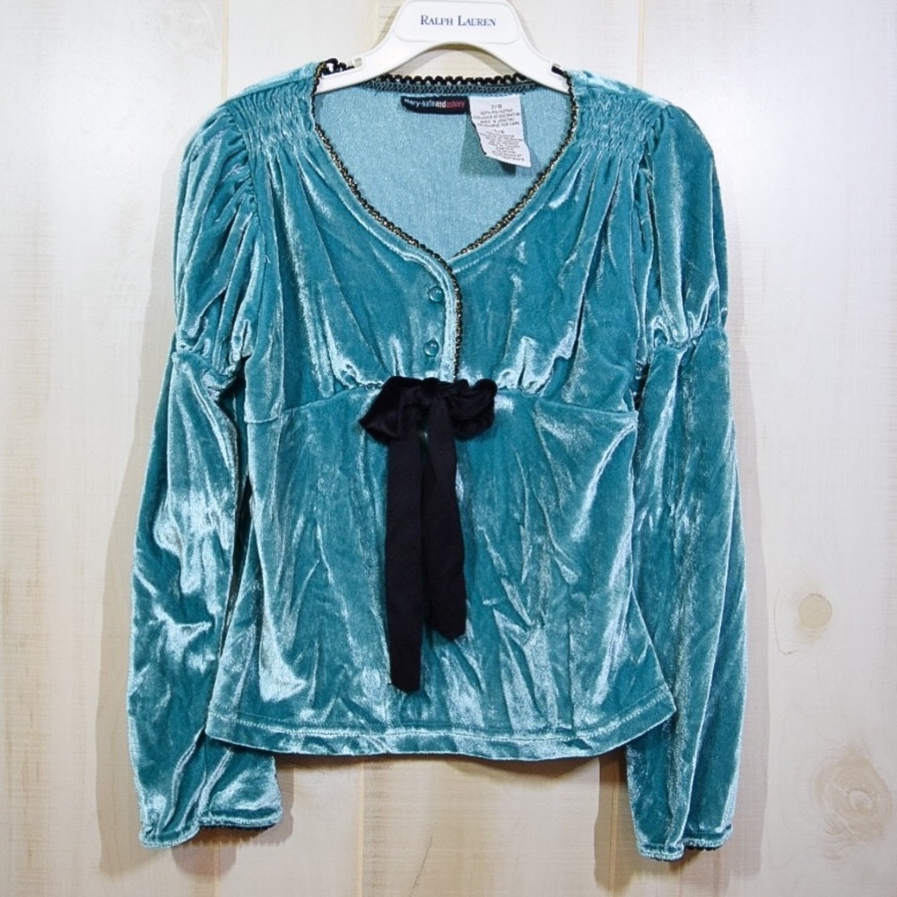 3/$10 Girls Velvet Top With Gold Trim and Bow